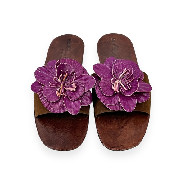 Artisan Handmade Flower Embellished Brown & Purple Flat Leather Sandals - Picture 4 of 7